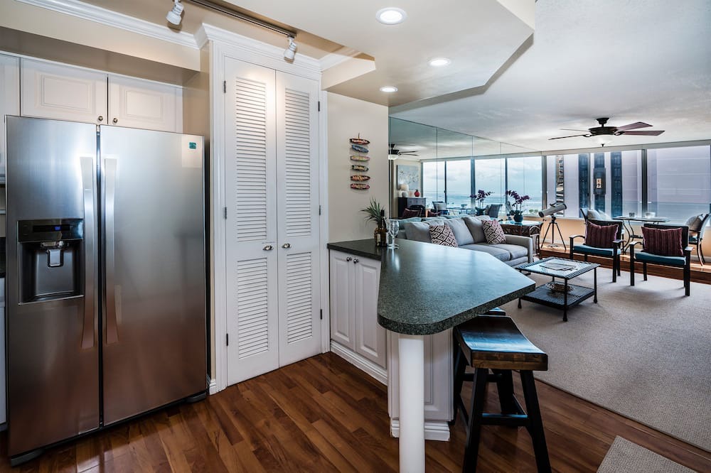 Photo of Others in Downtown Honolulu