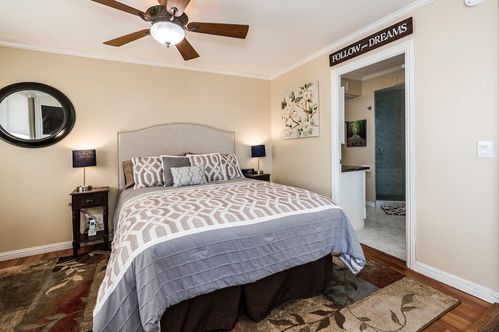 Photo of Others in Downtown Honolulu