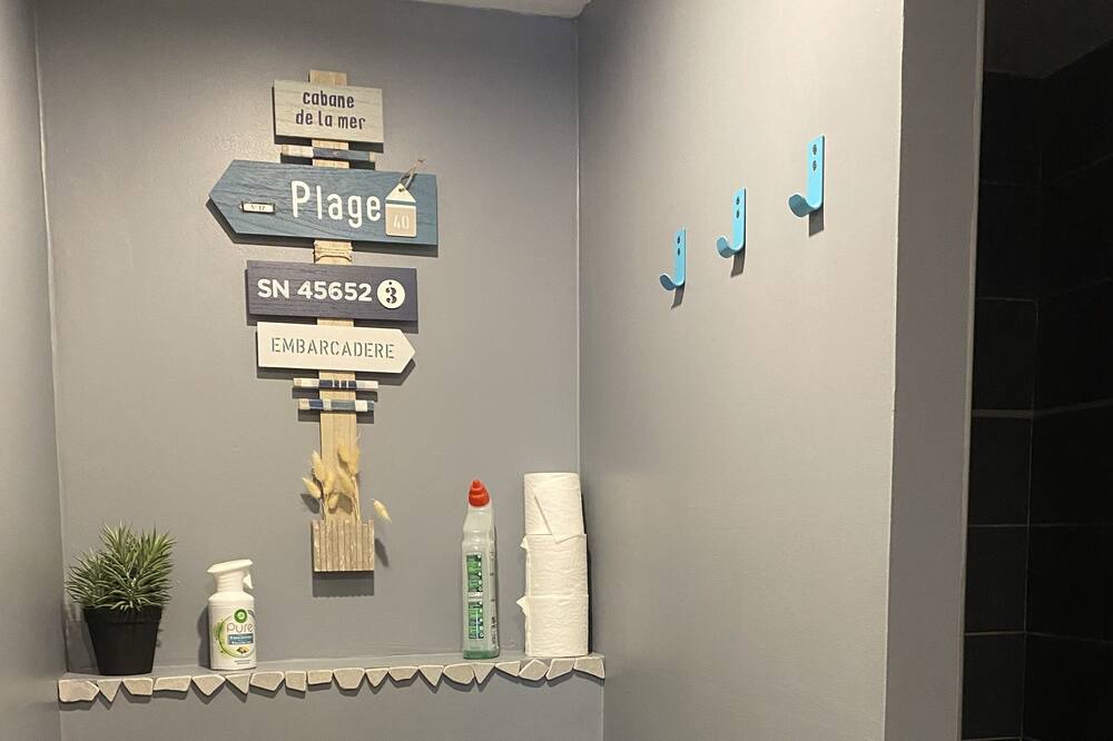 Photo of Bathroom in Cazeaux-de-Larboust