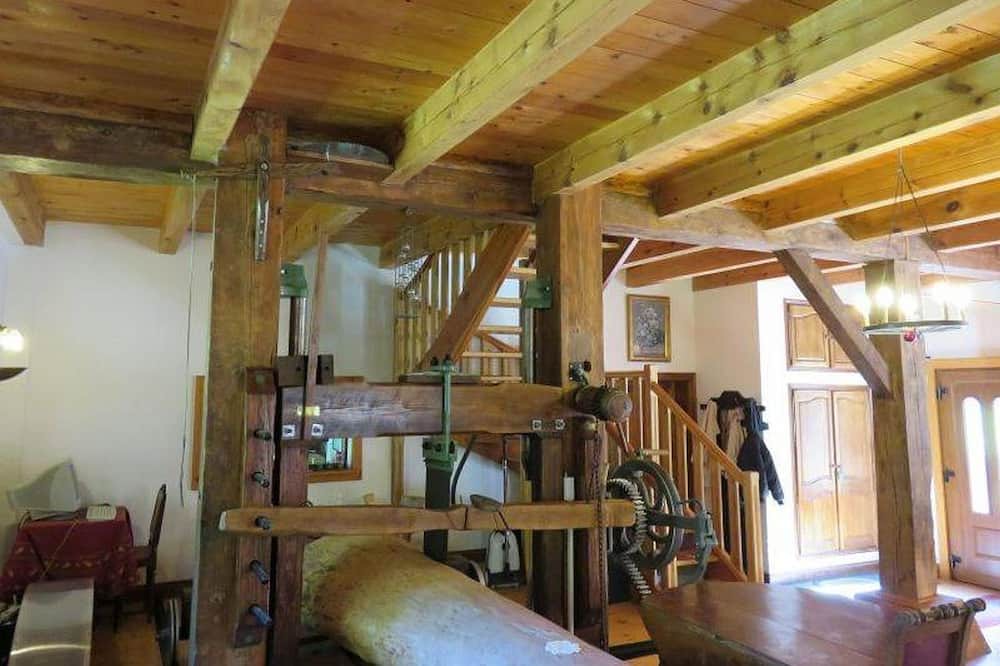 Photo of Others in Lubine