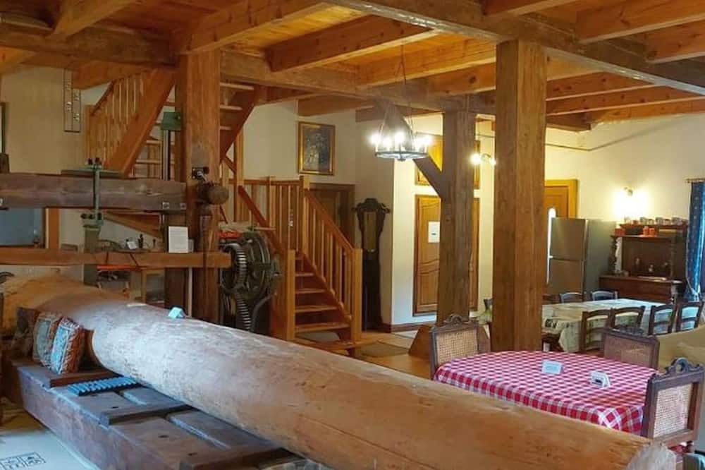 Photo of Others in Lubine