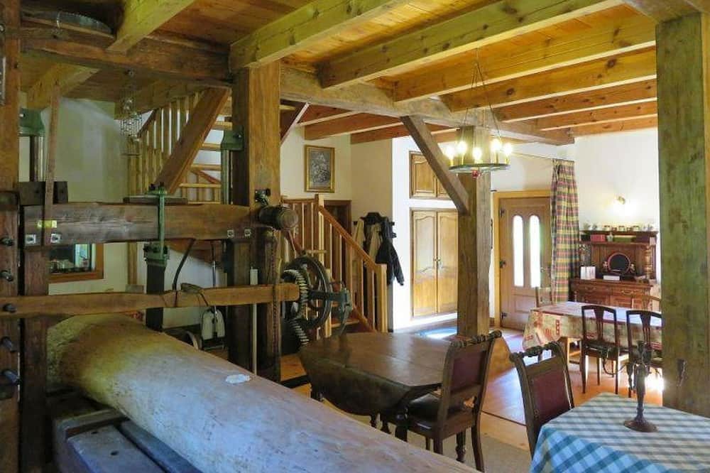 Photo of Others in Lubine