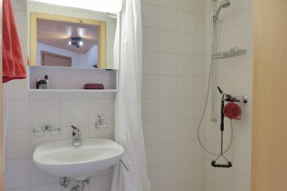 Photo of Bathroom in Zweisimmen