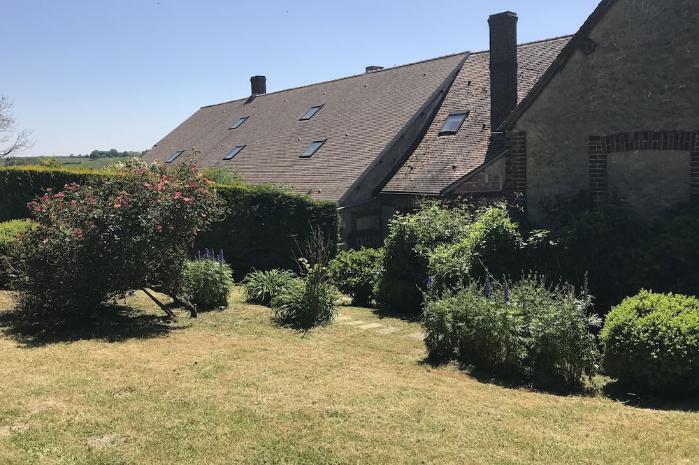 Photo of Outdoor in Feings