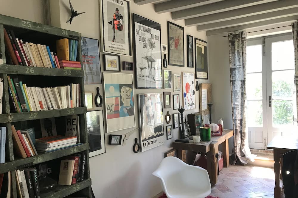 Photo of Others in Feings