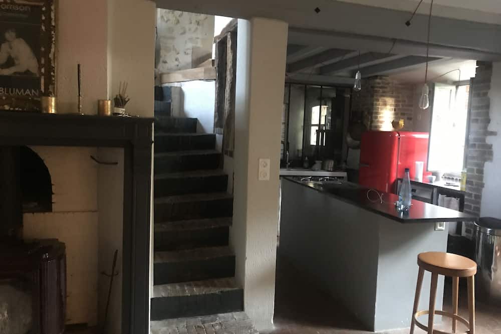 Photo of Others in Feings