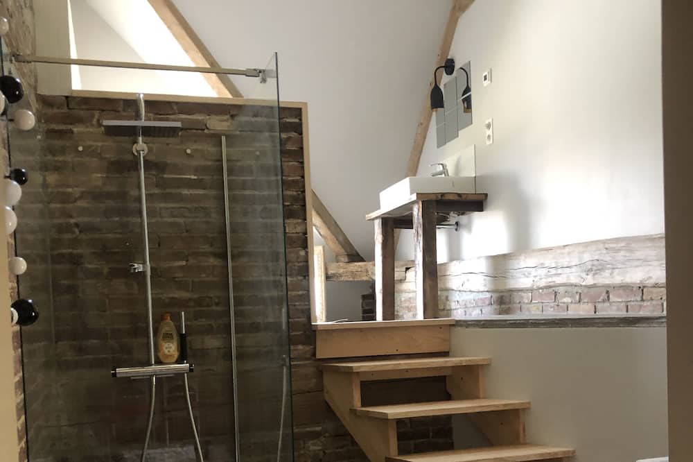 Photo of Others in Feings