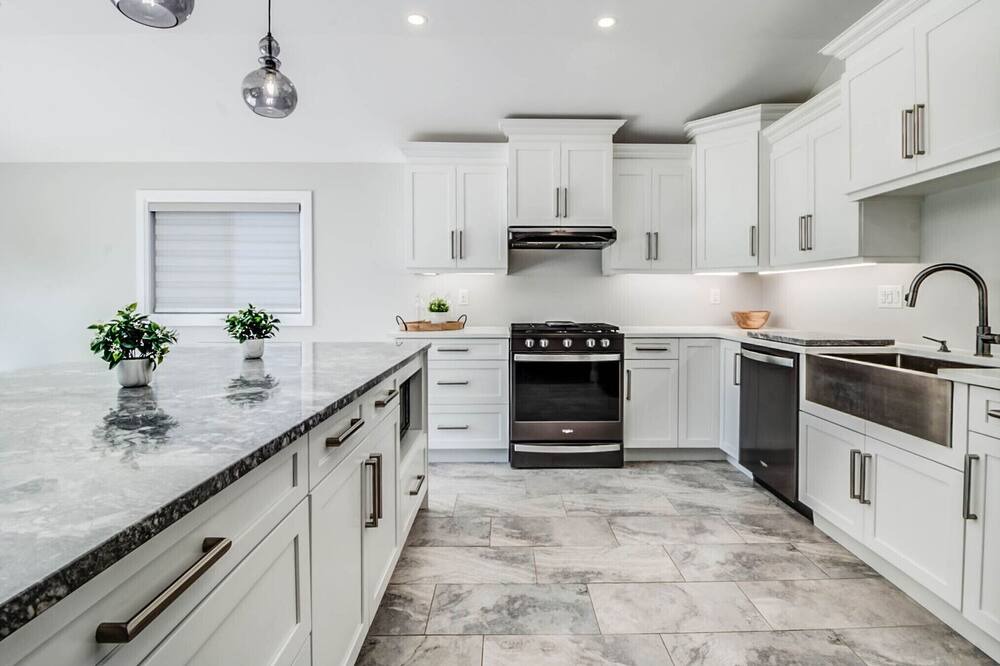 Photo of Kitchen in Lakeshore