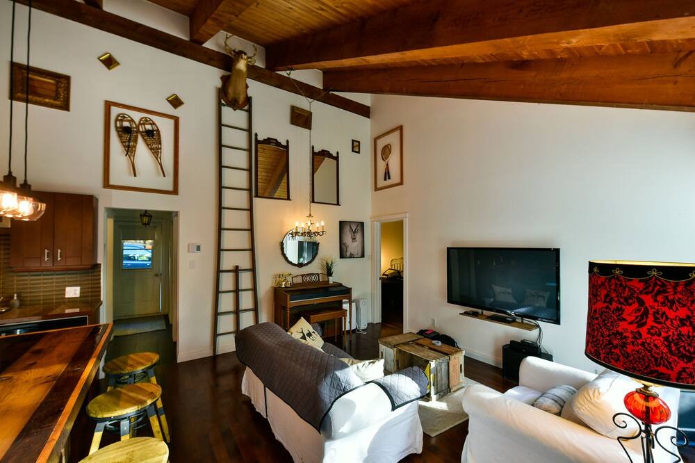 Photo of Livingroom in Orford