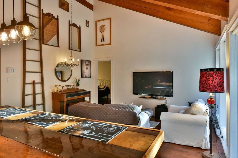 Photo of Livingroom in Orford