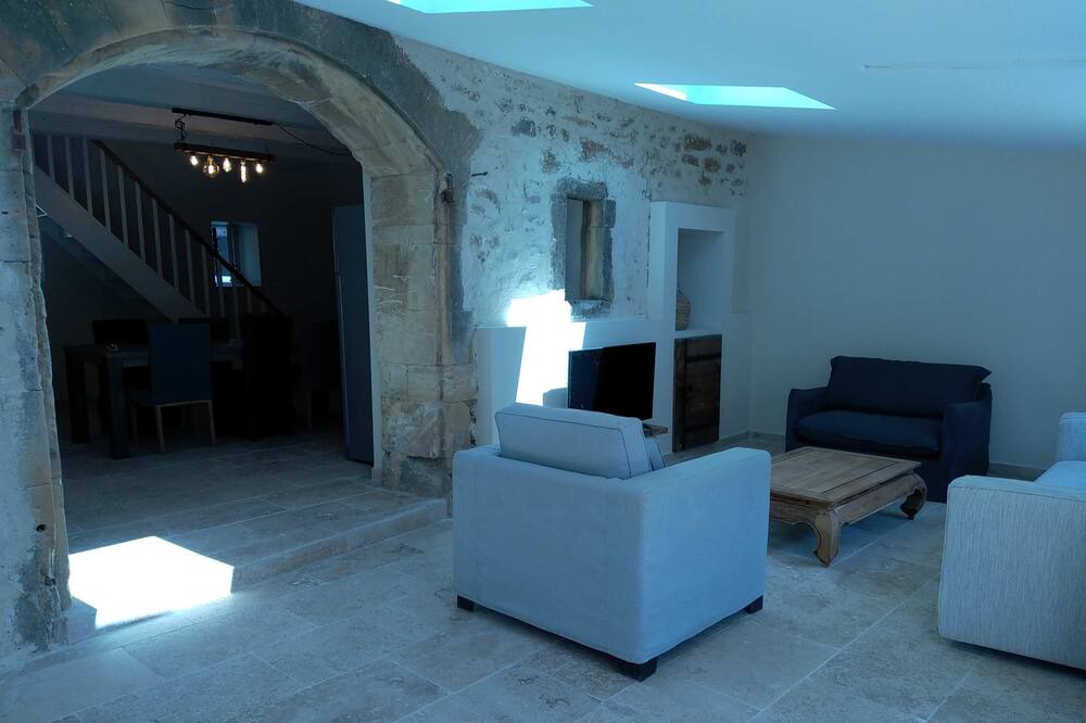 Photo of Livingroom in Sabran