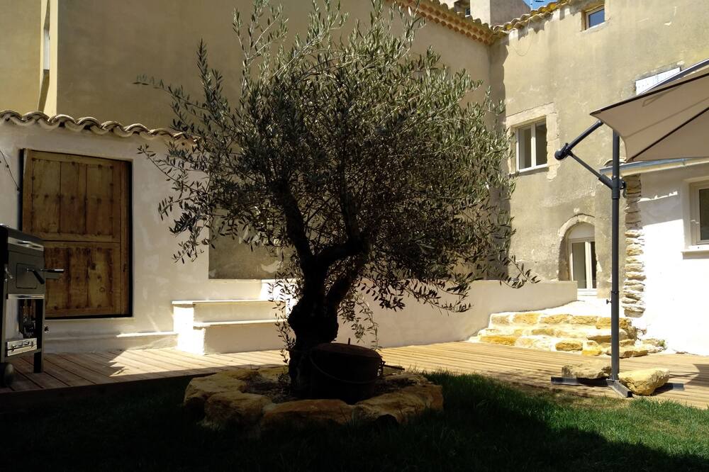 Photo of Outdoor in Sabran