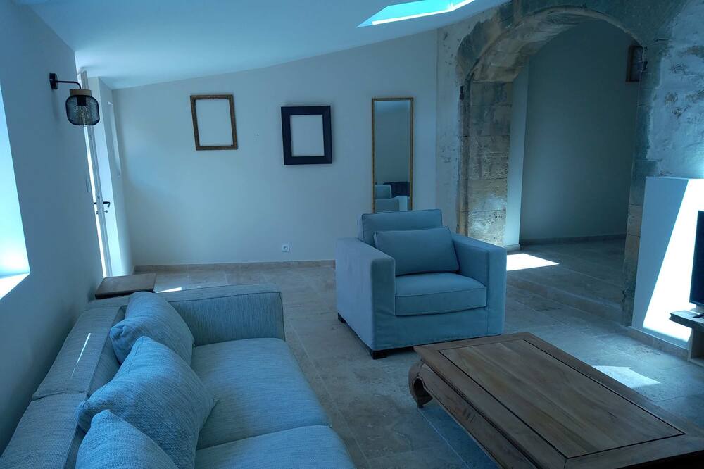 Photo of Livingroom in Sabran