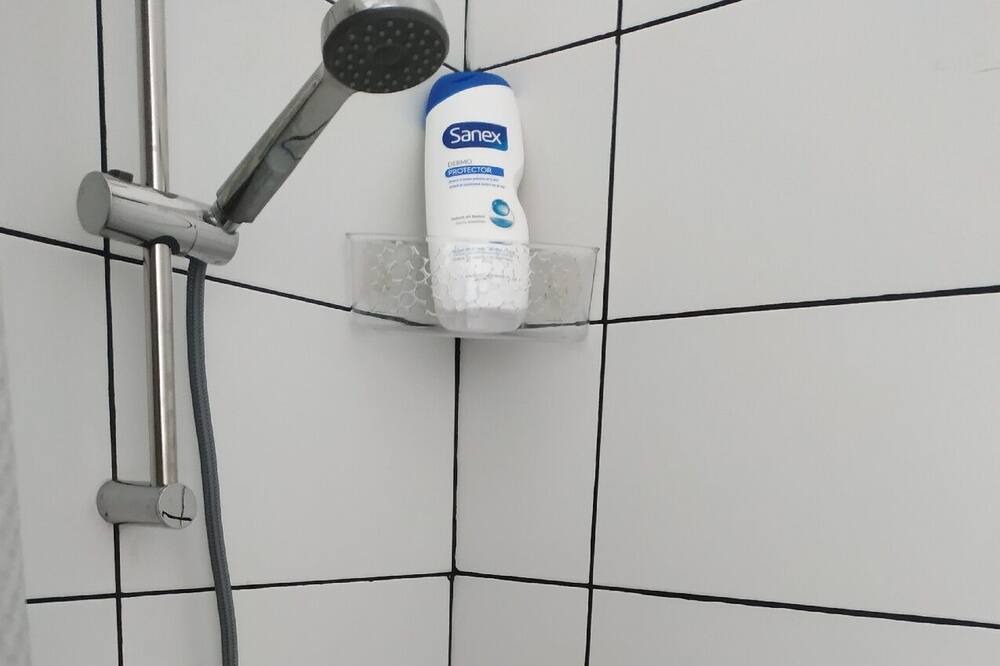 Photo of Bathroom in Bouquelon