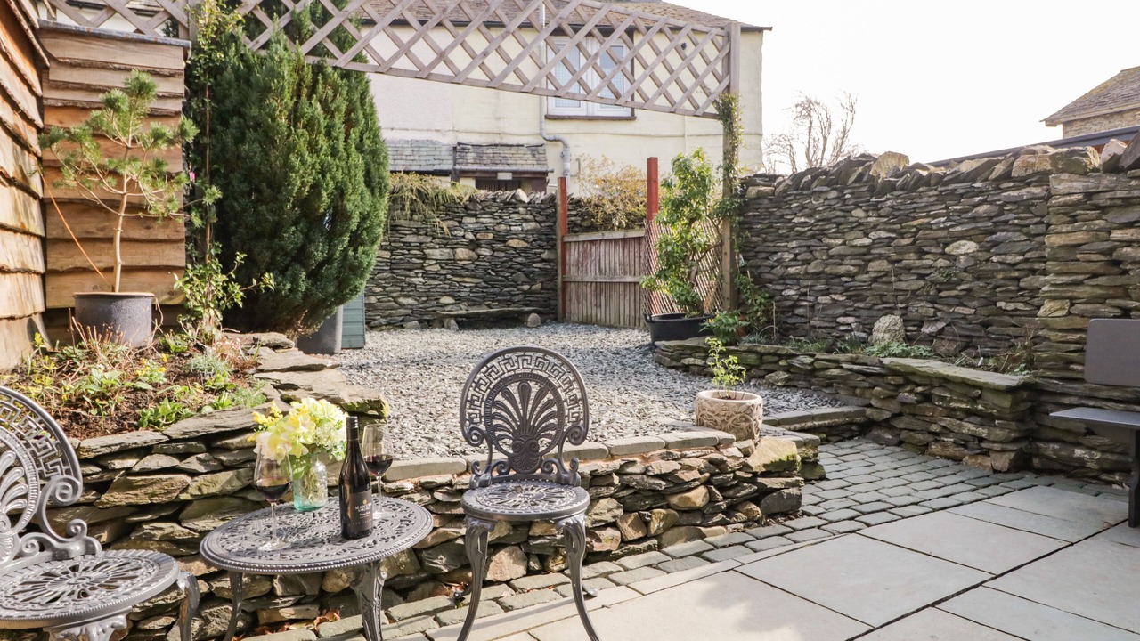 Photo of Patio Balcony in Staveley