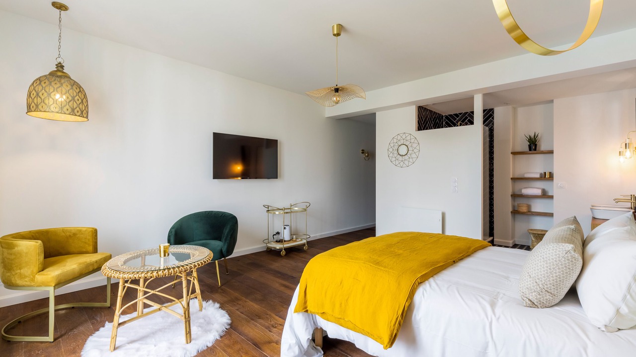 Photo of Others in Bayonne