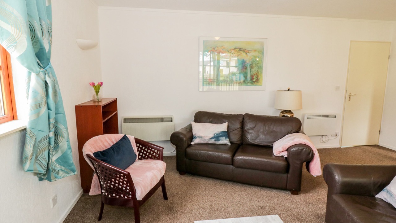 Photo of Others in Dailly