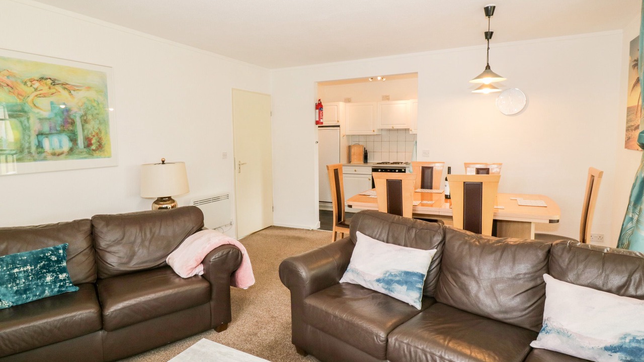 Photo of Others in Dailly