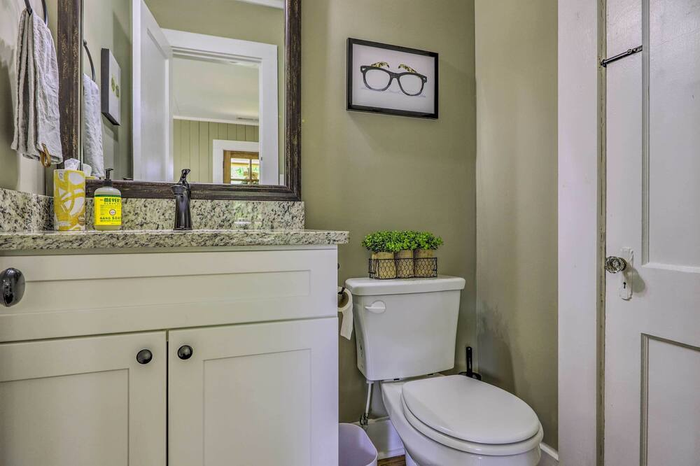 Photo of Bathroom in Carrollton