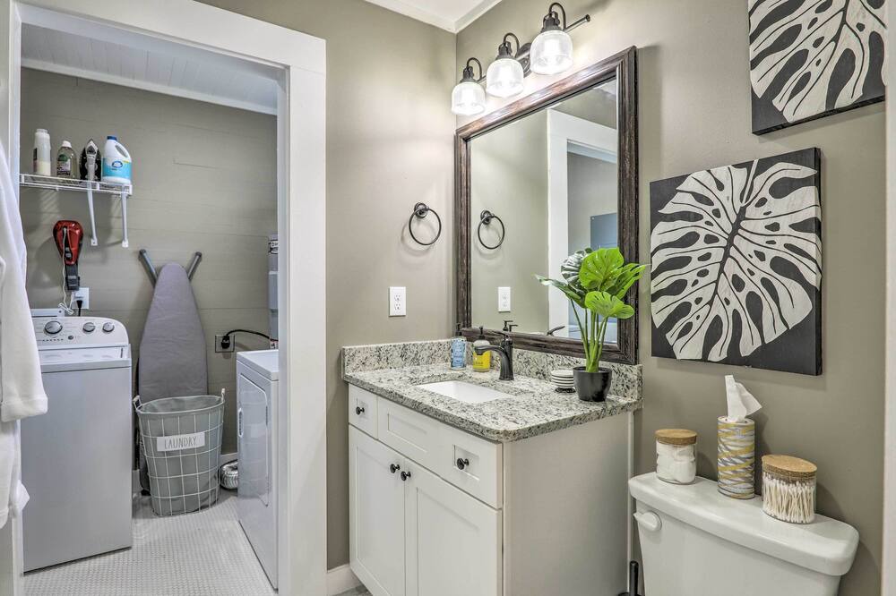 Photo of Bathroom in Carrollton