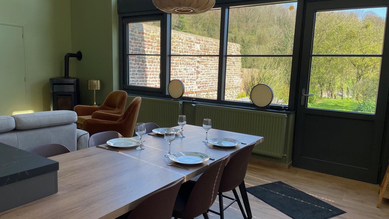 Photo of Others in Courset