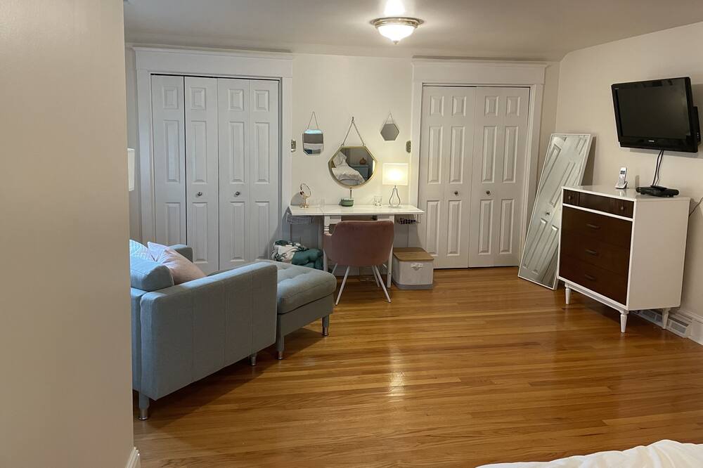 Photo of Bedroom in West End