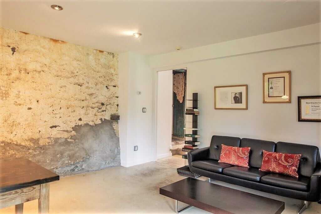 Photo of Others in Hurley