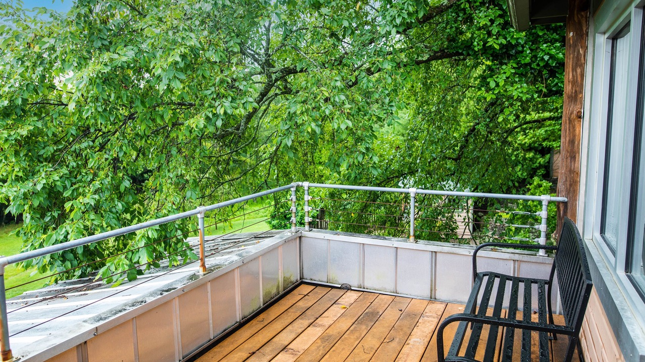 Photo of Outdoor in Hurley