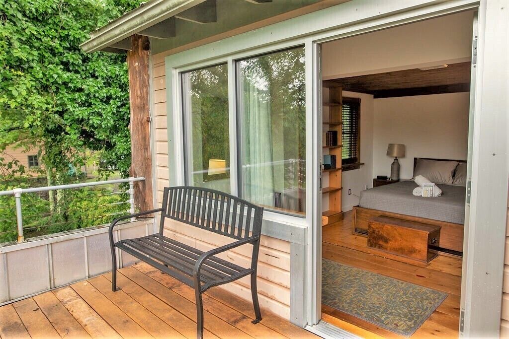 Photo of Outdoor in Hurley