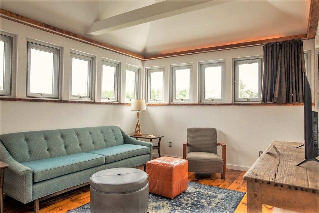 Photo of Others in Hurley