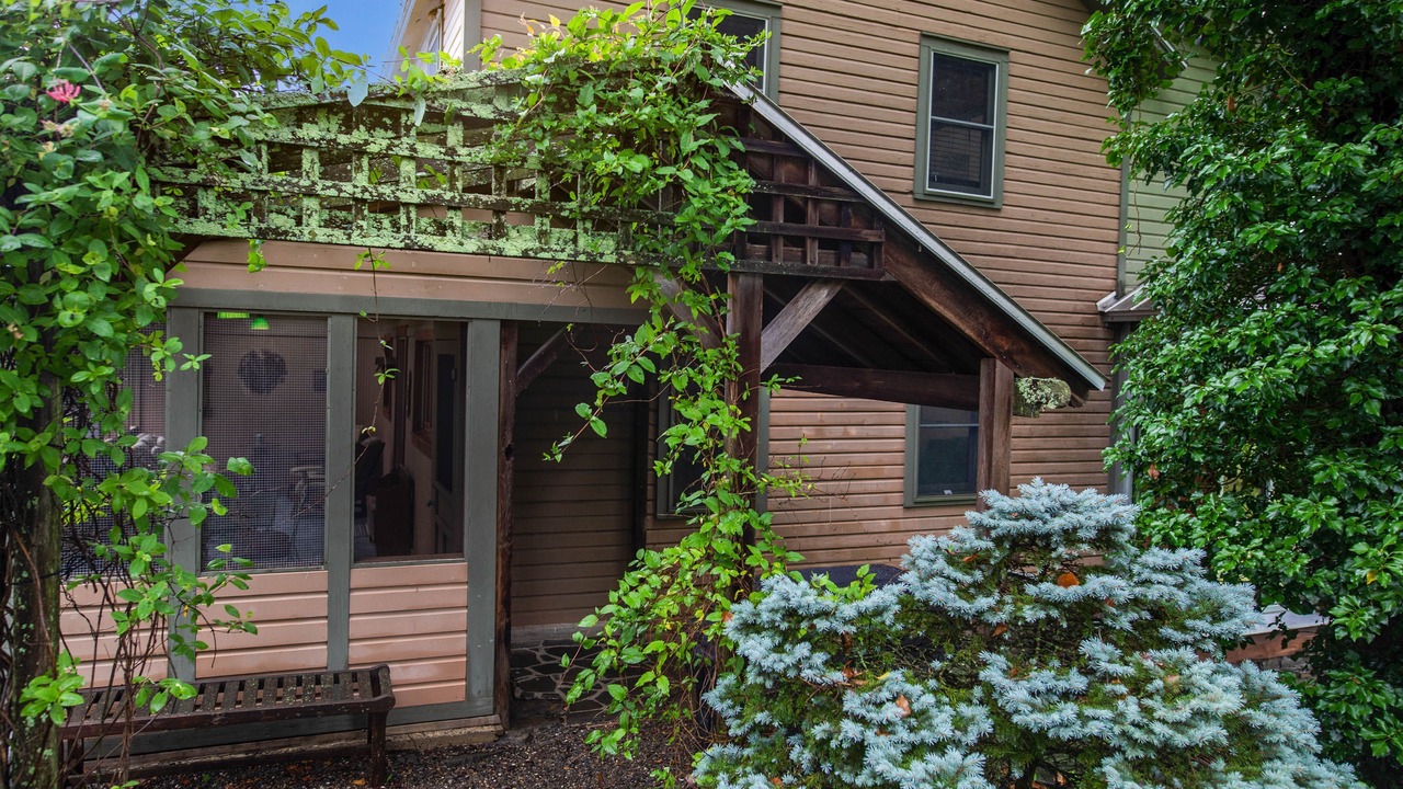 Photo of Outdoor in Hurley