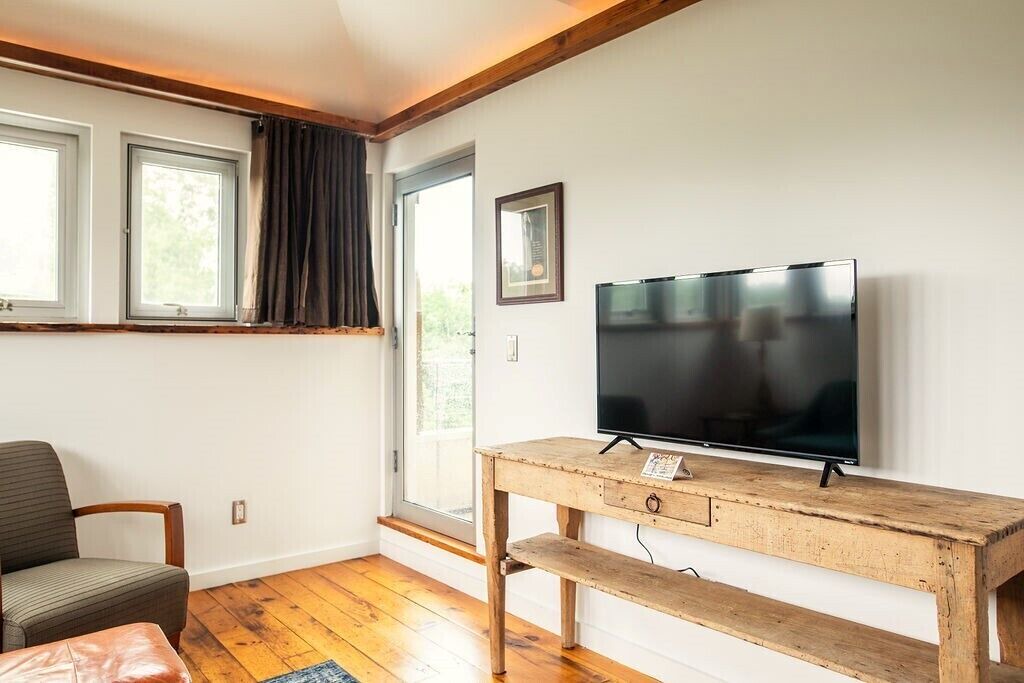 Photo of Others in Hurley