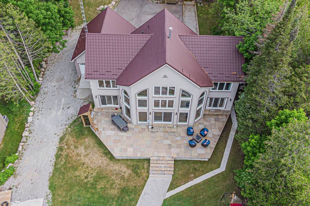 Photo of Outdoor in Tiny