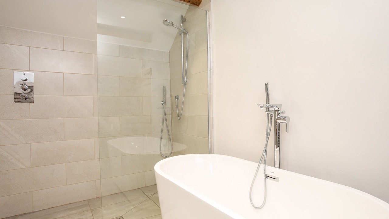 Photo of Bathroom in Corwen