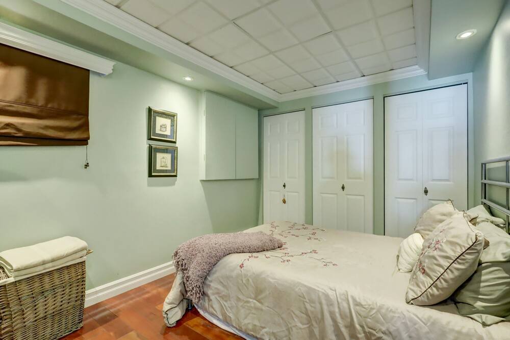 Photo of Bedroom in Pincourt