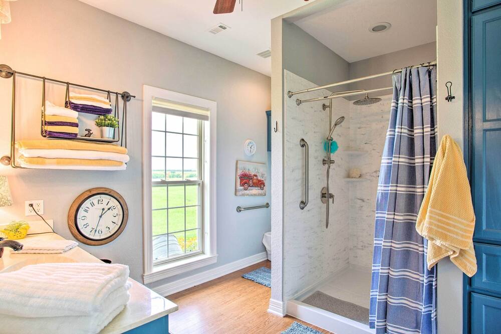 Photo of Bathroom in Weston