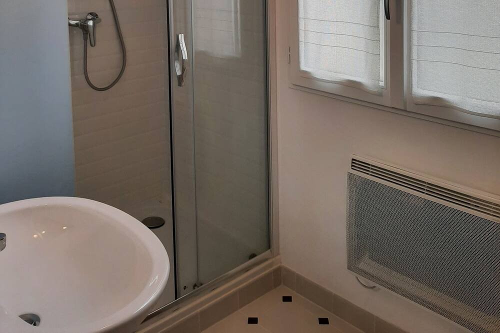 Photo of Bathroom in Le Croisic