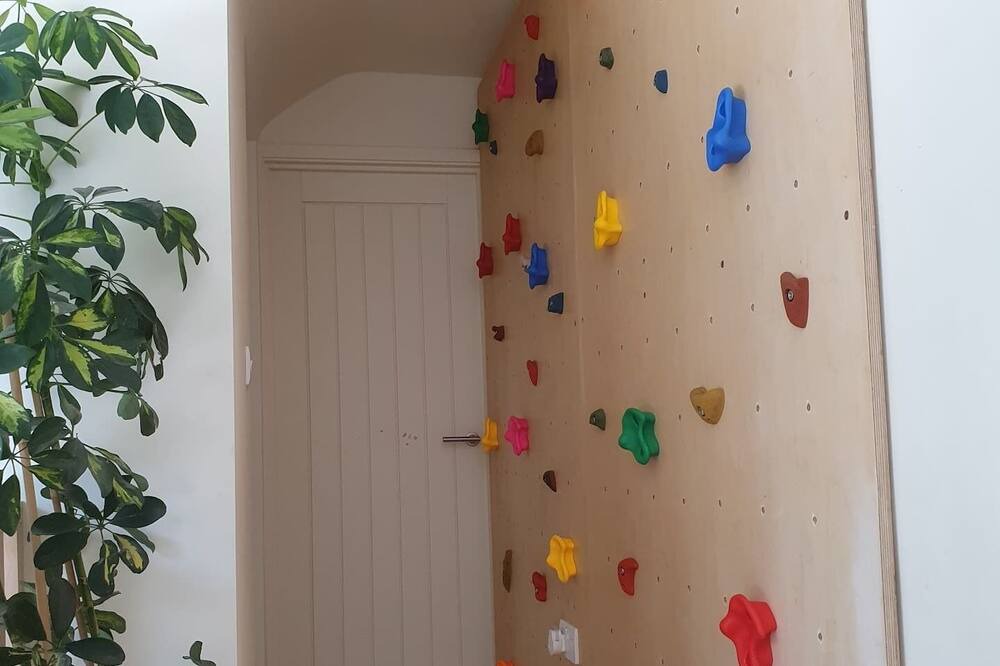 Photo of Others in Dorking