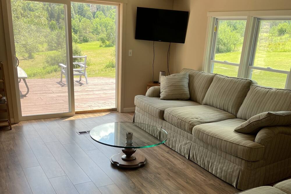 Photo of Livingroom in Friendship