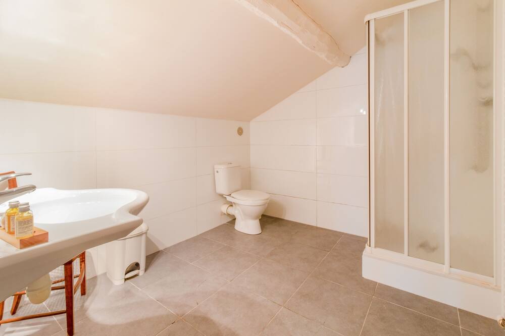 Photo of Bathroom in Montsaunes