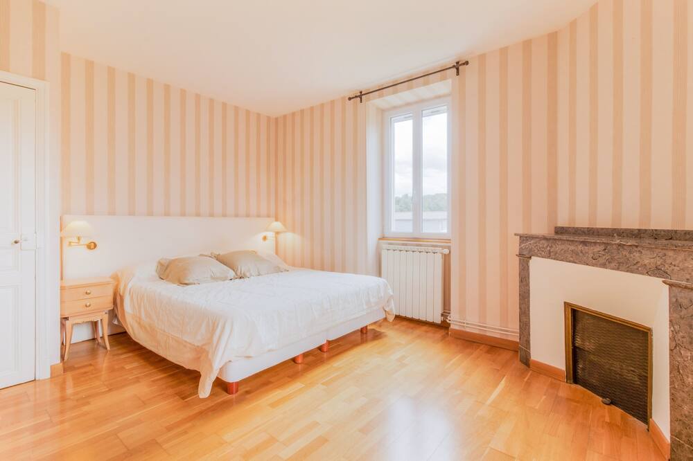Photo of Bedroom in Montsaunes
