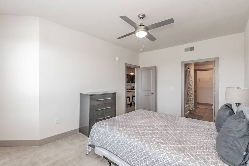 Photo of Bedroom in Lewisville