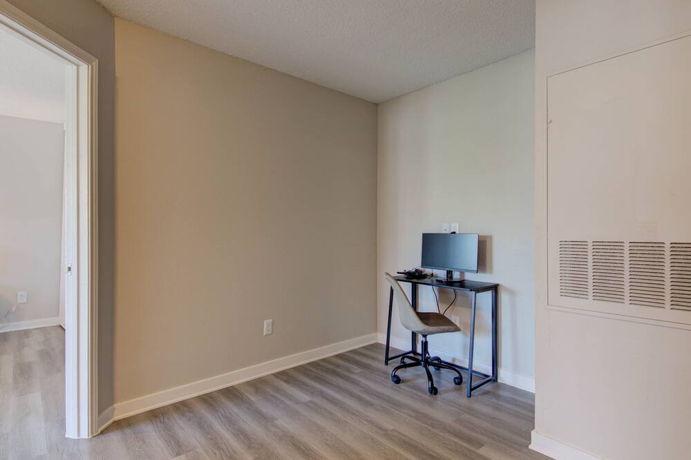 Photo of Bedroom in McNeil