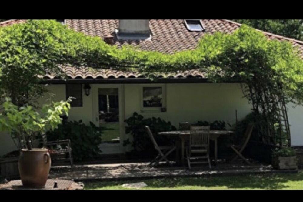 Photo of Outdoor in Luglon
