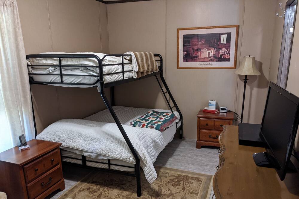 Photo of Bedroom in Quitman