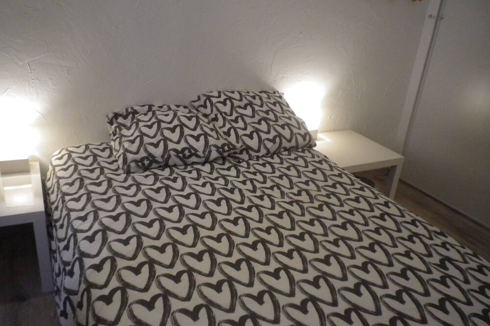 Photo of Bedroom in Ille-sur-Tet