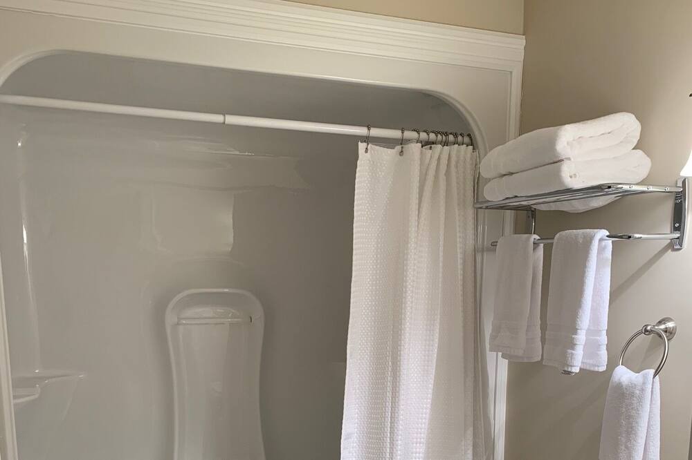 Photo of Bathroom in Quidi Vidi