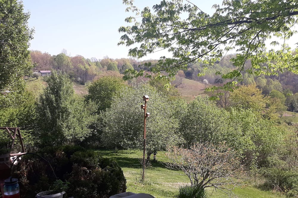 Photo of Outdoor in Tyner