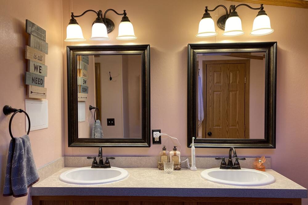 Photo of Bathroom in Tyner