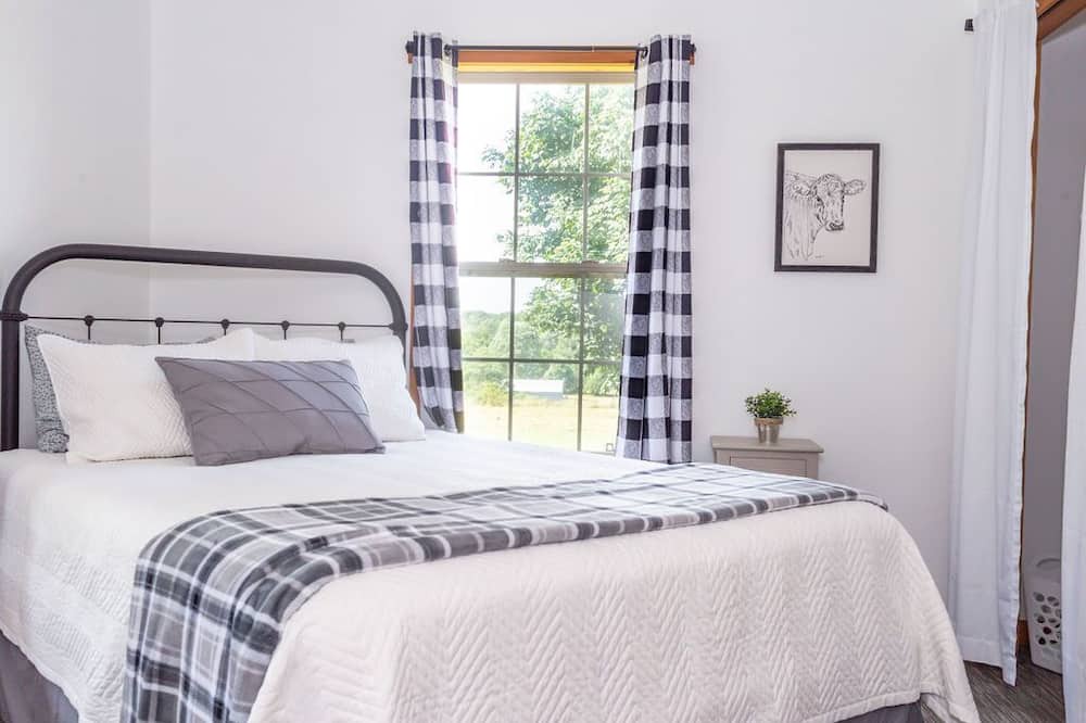 Photo of Bedroom in Brookline Station